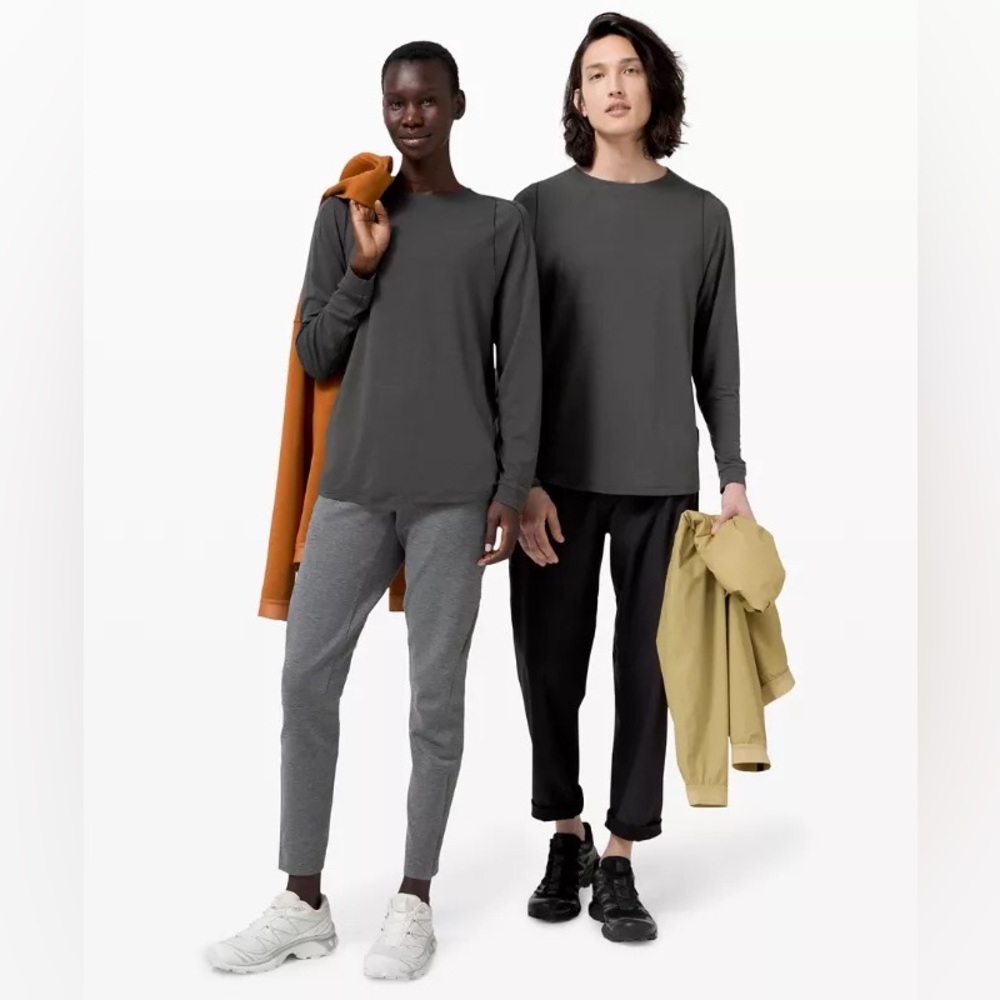 Lululemon Lab Grey Confluence Long Sleeve Tee Shirt